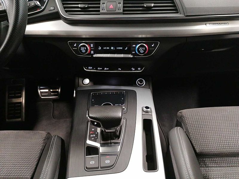Audi Q5 2.0 TFSI S-LineSport quattro Navi DAB PDC SHZ
